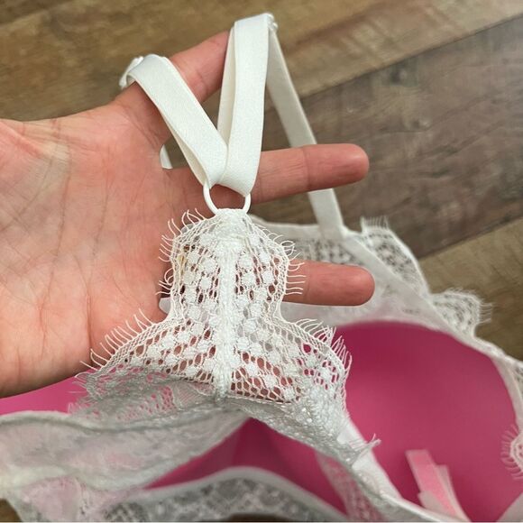 White Victoria's Secret PINK Eyelash Lace High Neck Push Up Bralette Sz Medium - Picture 8 of 15